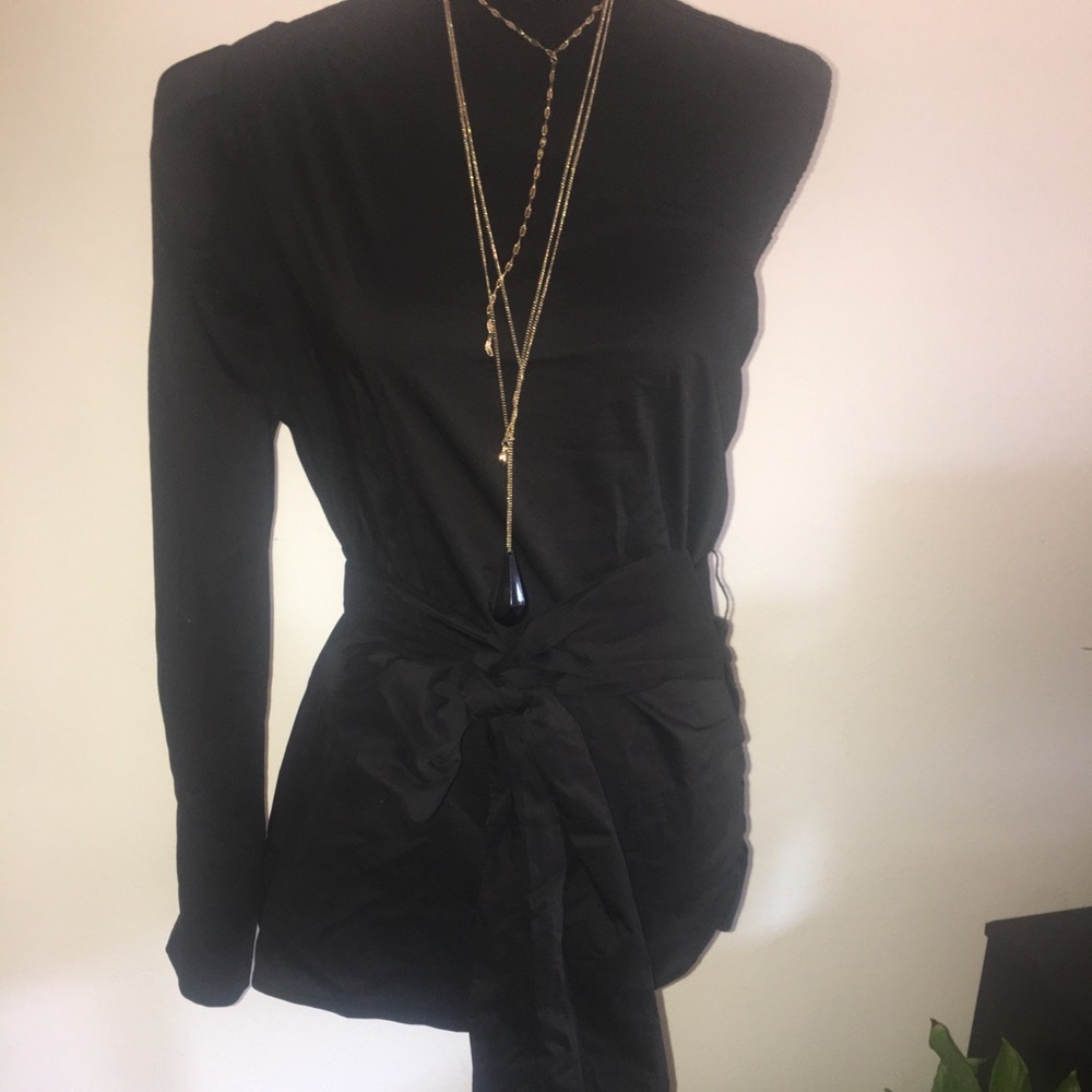 NY&CO one sleeve shirt blouse small